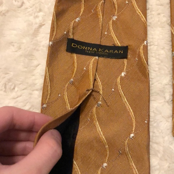 Donna Karan silk blend hand made designer tie business formal date meeting - Picture 9 of 11